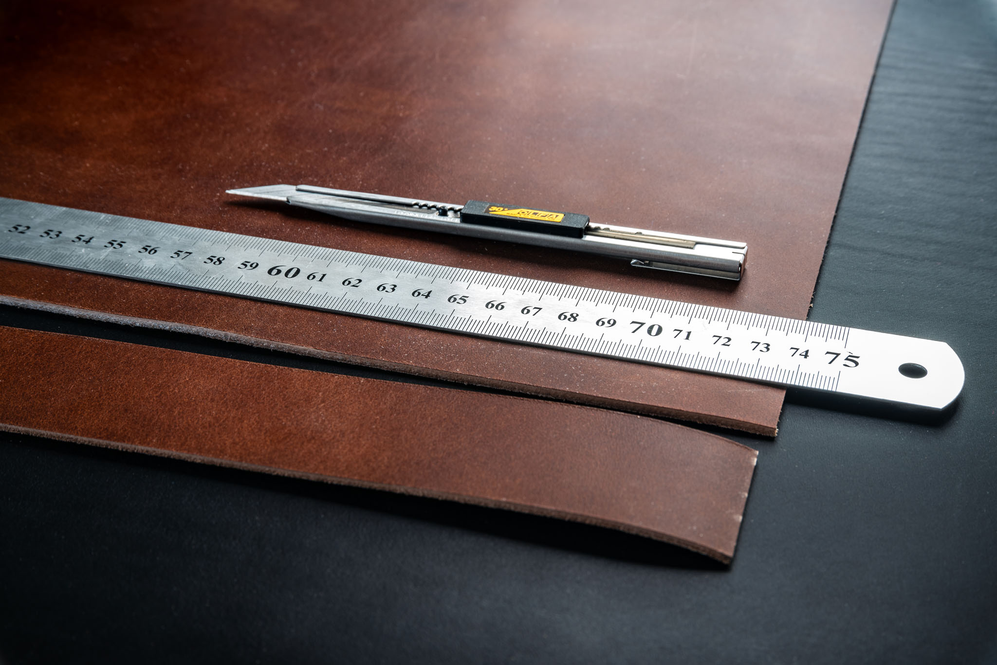 Leather belt strip cutting