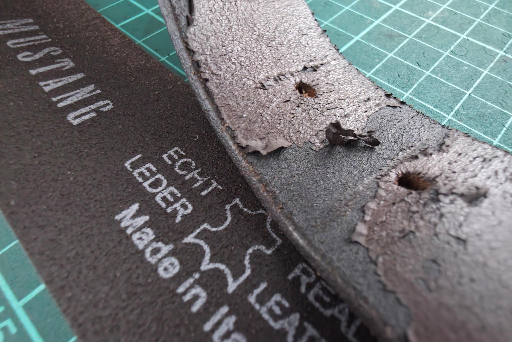 Genuine Leather peeling